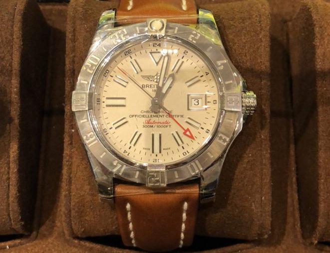 Elegant Replica Breitling Avenger A3239011 Watches UK With Trinary Time Zone Displays