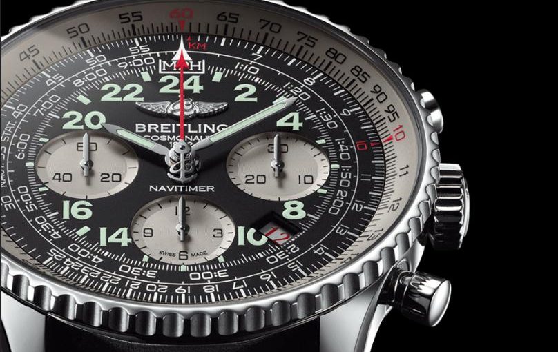 The 41.5 mm copy Breitling Navitimer watches have smoky grey luminant dials.