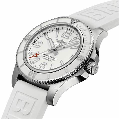 The white dials fake watches have white straps.
